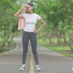 9月 長月のご案内｜夏の疲れを感じる女性のイメージ